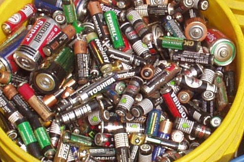 废旧废电池回收_废旧蓄电瓶回收_18650电池回收