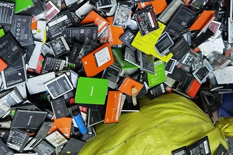 回收废电池_32安电池回收价格_废旧电瓶回收电话